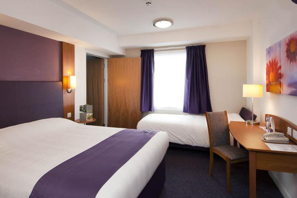 Premier Inn Birmingham City Centre - New Street Номер фото