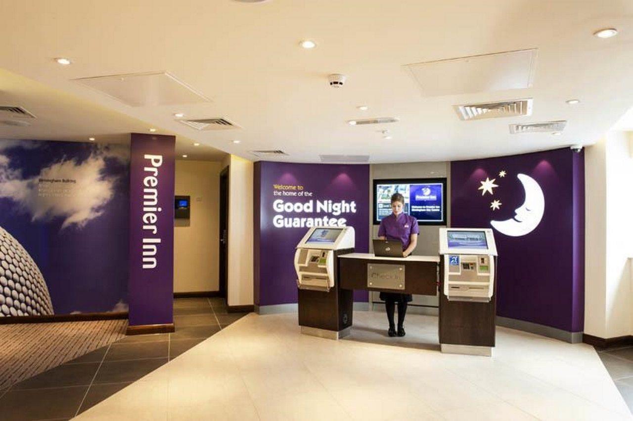 Premier Inn Birmingham City Centre - New Street Екстер'єр фото