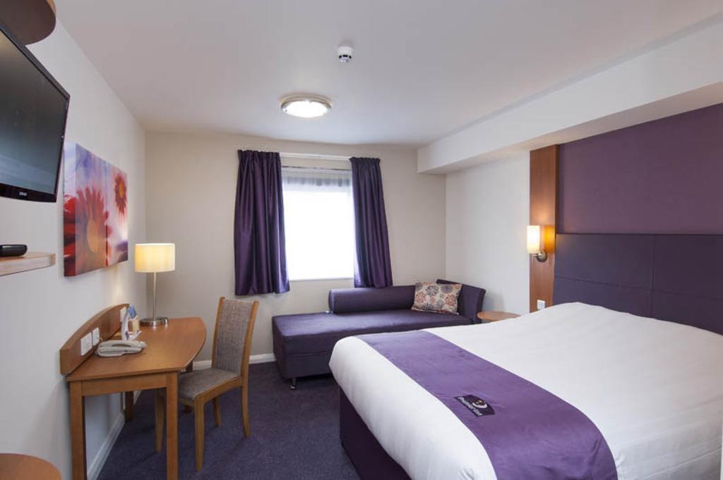 Premier Inn Birmingham City Centre - New Street Екстер'єр фото